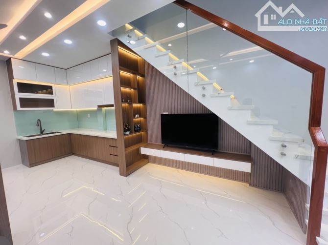 Bán Nhà 110m2 , 7 PN , chia 2 căn vừa ở vừa thuê 7tr/tháng , Huỳnh Tấn Phát , Quận 7 - 7