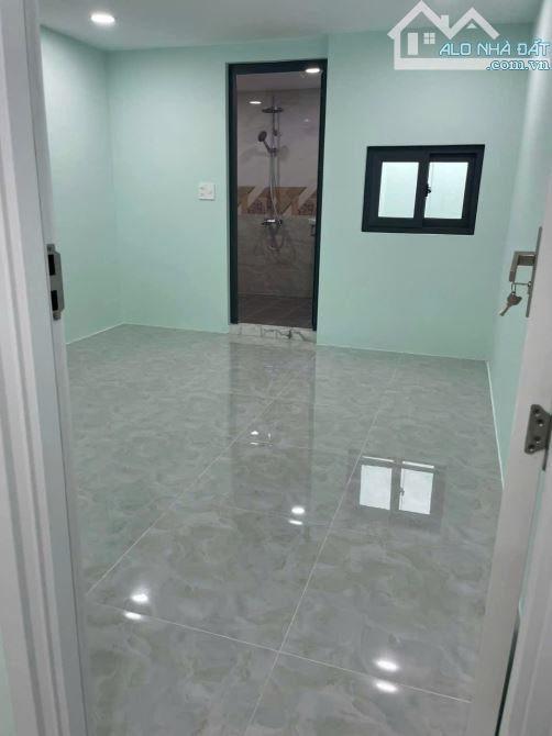 Nhà HXH ngay Đặng Văn Bi, mới vừa xây xong, đẹp lung linh. 1 trệt 1 lầu, 2pn 2wc - 7