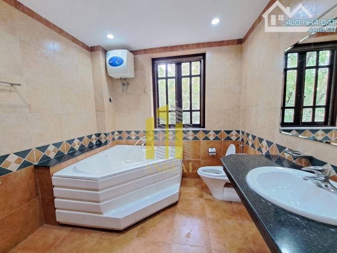 CHO THUÊ BIỆT THỰ NGUYỄN VĂN HƯỞNG ĐẦY ĐỦ NỘI THẤT GIÁ 2500 USD - 7