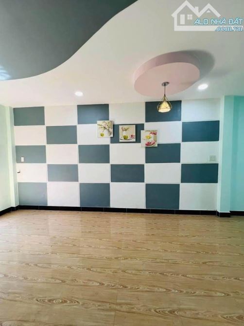 Cô 8 gửi bán căn nhà 1 triệt 1 lững. Gần chợ Thới Tứ- Hóc Môn giá 810tr.SHR - 7