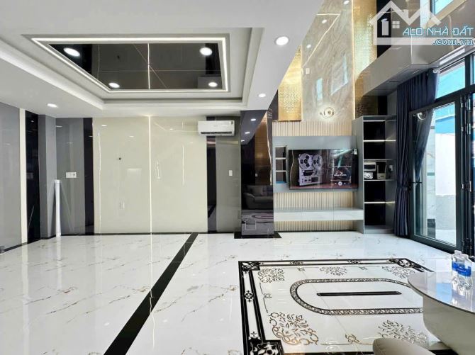 💥9,45 TỈ - MẶT TIỀN KINH DOANH - 5 TẦNG ĐÚC - CHỈ 5 PHÚT RA SÂN BAY - NGAY CHỢ GÒ VẤP - 7