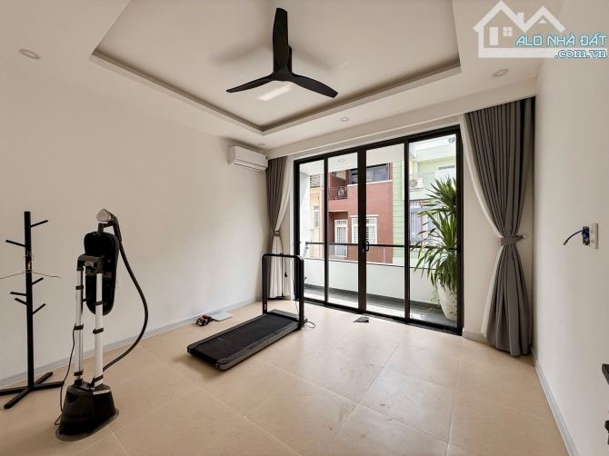 NHÀ ĐẸP NGUYỄN DUY TRINH CHƯA QUA VÒNG XOAY PHÚ HỮU, QUẬN 9 - 54M² – 3 TẦNG - 8