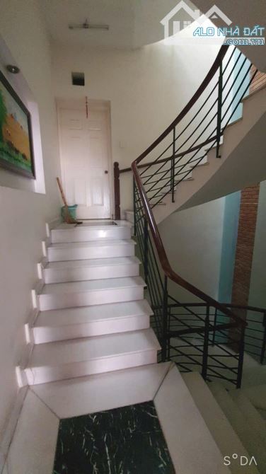 (DT:120M²) HXH TRÁNH, NGUYỄN ĐÌNH CHÍNH, P15, PN, NHÀ ĐẸP KIÊN CỐ 5 TẦNG, CHỈ 16.3TỶ TL - 8