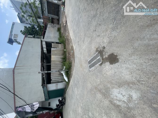 bán nhà long biên cự khối bát khối ngõ oto tải . Gần chợ  công viên 54m2 nhỉnh 11tỷ có tl - 8
