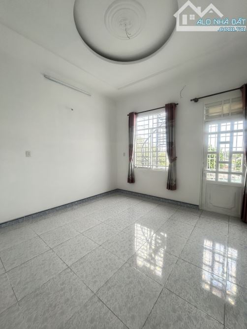 MẶT TIỀN TRẦN QUANG CƠ - NGÃ BA ĐÔNG QUANG - TIỆN KINH DOANH ĐA NGÀNH NGHỀ 74M2 - HƠN 8 T. - 9