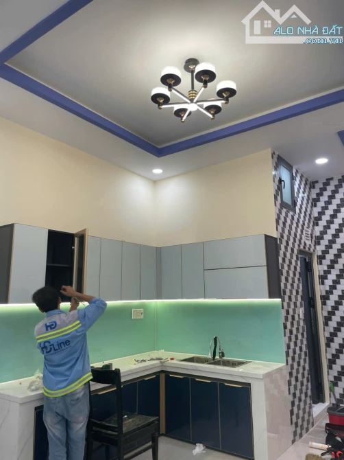 Nhà HXH ngay Đặng Văn Bi, mới vừa xây xong, đẹp lung linh. 1 trệt 1 lầu, 2pn 2wc - 9