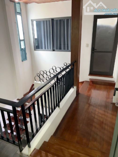 Nhà vườn 100m2 kiẹt oto Hoàng Diệu sạch đẹp chỉ nhỉnh 5tỷ - 9
