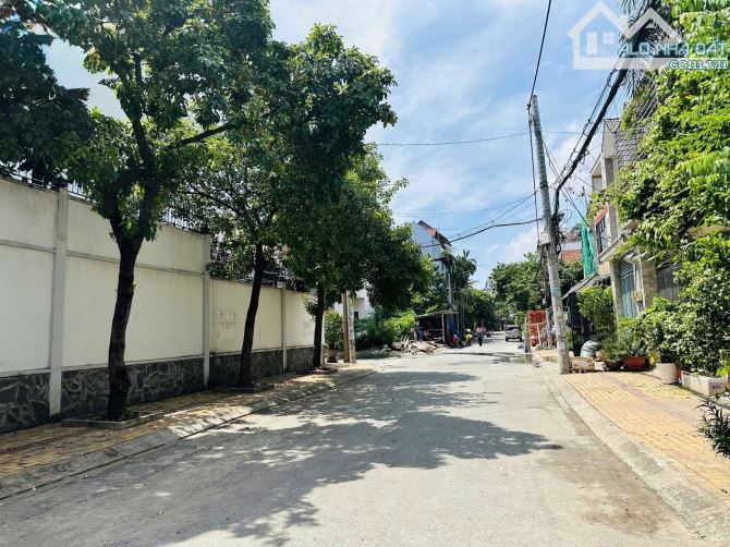 Kẹt bán nhà DT rộng 128m2 (6,4 x 20m) công viên Hoàng Diệu 2 đường ô tô 2 chiều thông 10tỷ - 9