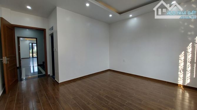 Bán Nhà 75m2 Ngô Gia Tự, Thành Tô, Hải An, 4 tầng, giá chỉ có 10,8 tỷ - 9