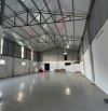 Cho thuê 400m2  kho , xưởng tại  thạch bàn Long Biên , Hà Nội.