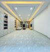 Bán nhà Trương Định, 42m, mới kính koong, thang máy xịn, gần phố, chỉ 8.65 tỷ