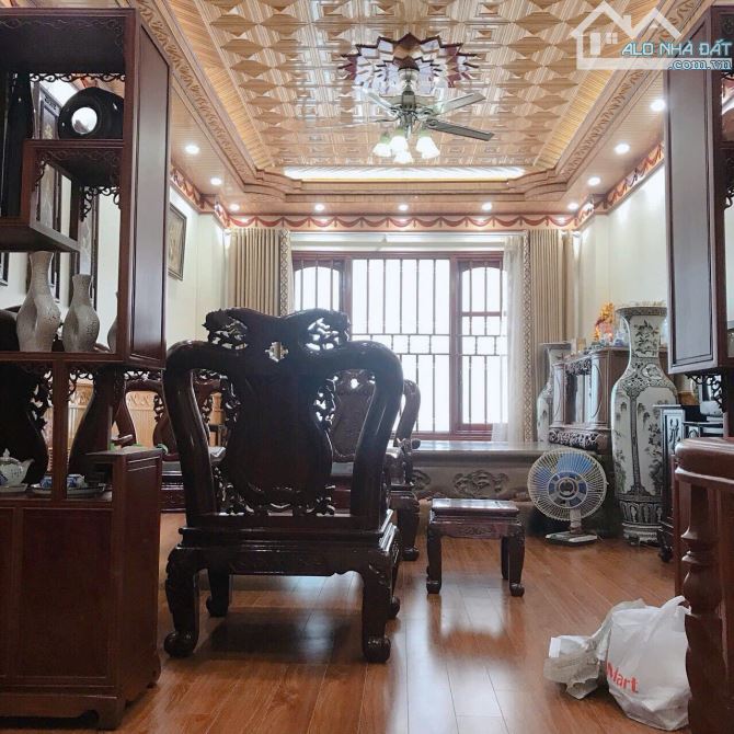 Cho thuê nhà ngõ 686 Kim Giang, Thanh Liệt, Thanh Trì. DT 40m x 6 tầng, giá 15tr