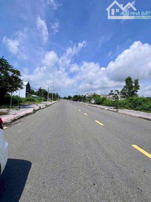 MẶT  TIỀN TRỤC CHÍNH ĐƯỜNG HÀNG DƯƠNG -  BIỂN LỘC AN - ĐẤT ĐỎ - BRVT - 👉Ra gấp ạ - 1
