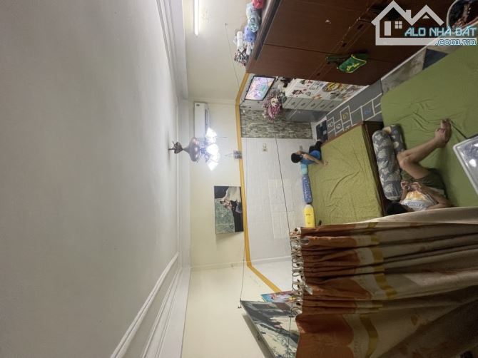 GIA ĐÌNH CẦN BÁ.N GẤP nhà phố hàng than