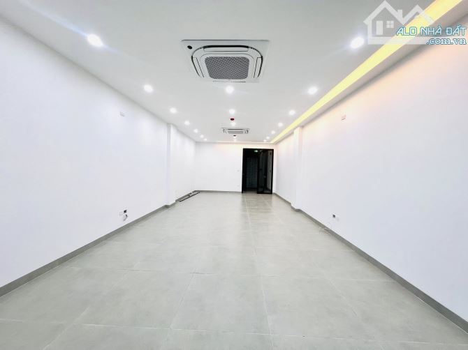 Phân Lô Trần Đại Nghĩa, Tòa VP 7 tầng Thang Máy, Gara Ô tô, dt 81m2, mt 5m, Giá 37.9 tỷ.