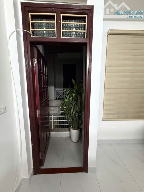 Cho thuê nhà ở Đội Nhân, Vĩnh Phúc, Ba Đình. DT 35m x 5 tầng, giá 17tr - 2