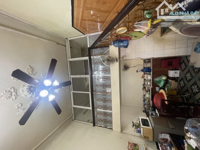 GIA ĐÌNH CẦN BÁ.N GẤP nhà phố hàng than