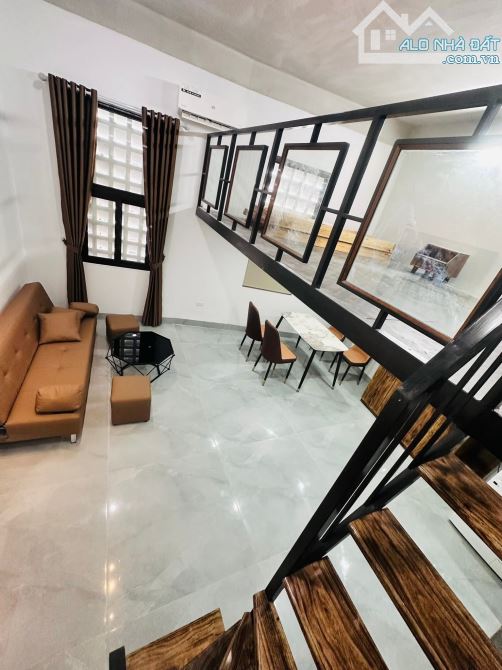 Siêu phẩm toà căn hộ cho thuê dòng tiền, ô tô đỗ cửa Lạc Long Quân 110m chào 29 tỷ