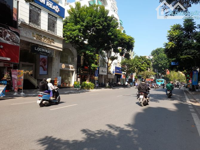 Lãi ngay 520 tỷ - 400m ra Hồ Gươm - Mặt Phố Huế, 305m2, Mặt tiền 12,6m - 243 tỷ