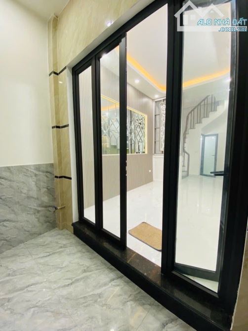 Bán nhà đội cấn DT 25M x5 tầng,nhà đẹp,full nội thất,sổ nở hậu giá 6 tỷ