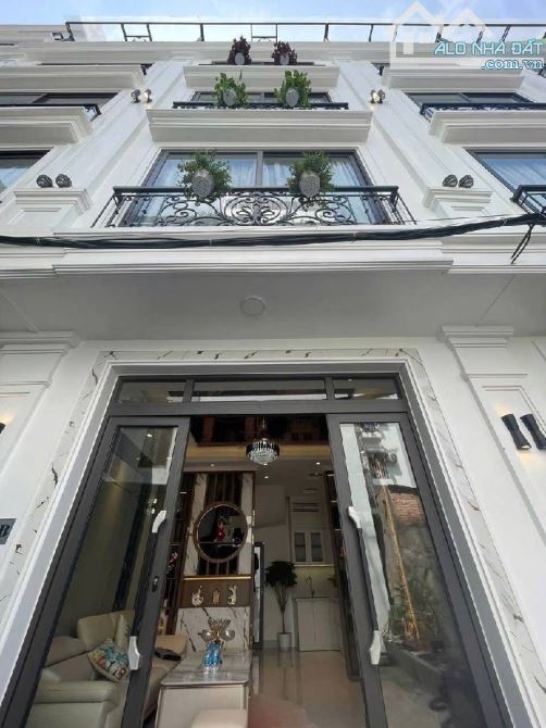 Bán nhà yên hoà 30M x MT 4M-nhà mới 9,55 tỷ-phân lô,ngõ thông,ba gác tránh