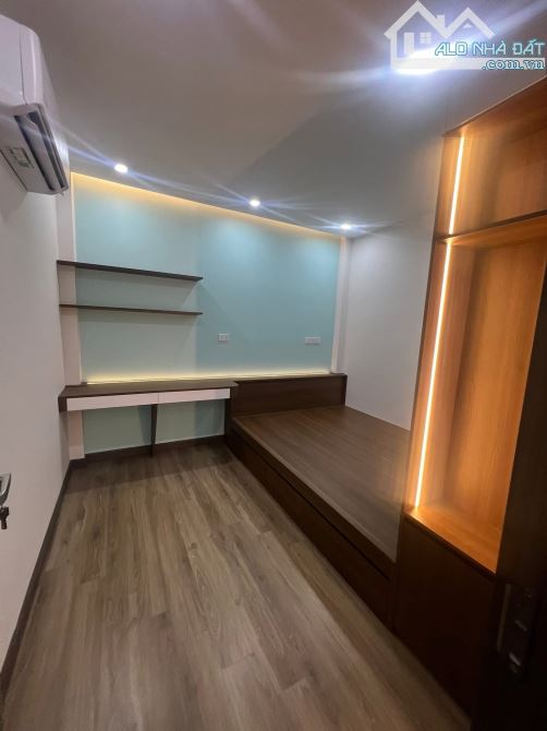 Bán Căn Nhà Mặt Chợ Nghĩa Đô - Lạc Long Quân - Cầu Giấy