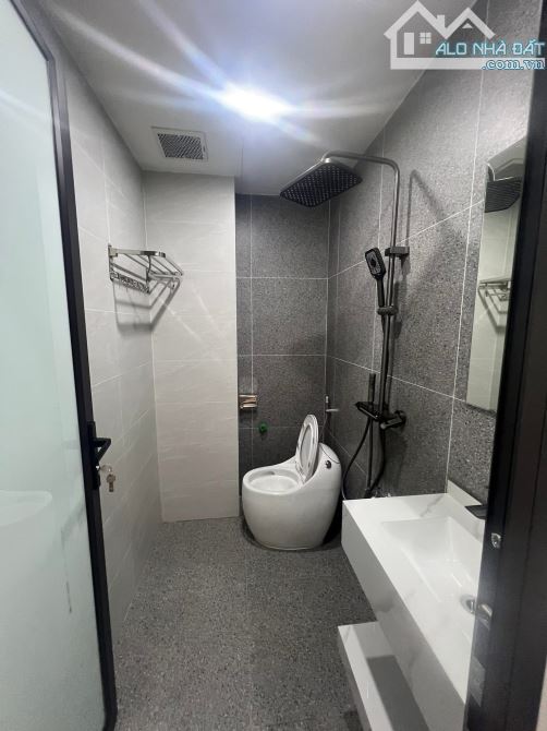 Bán Căn Nhà Mặt Chợ Nghĩa Đô - Lạc Long Quân - Cầu Giấy