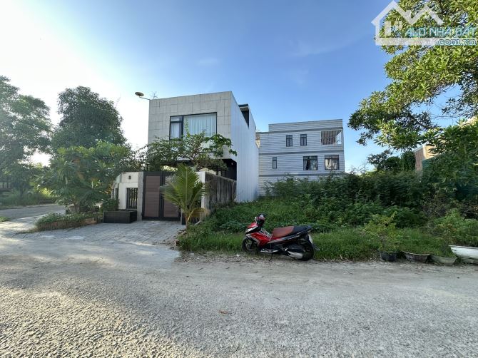 BÁN ĐẤT NGỌC ANH GIÁ RẺ CẠNH PHẠM VĂN ĐỒNG