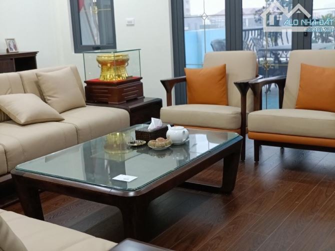 QUÁ HỜI ! BÁN TOÀ MP TRƯƠNG ĐỊNH – VỈA HÈ KHỦNG – 7 TẦNG THANG MÁY – 125M GIÁ 42 TỶ!