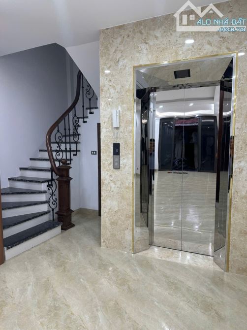 BÁN NHÀ 6TẦNG*50M THANG MÁY GIÁP NHỊ QUẬN UỶ HOÀNG MAI ÔTÔ NỘI THẤT ĐỈNH CHÓP