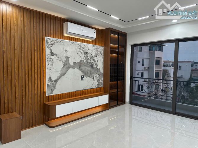 BÁN NHÀ 6TẦNG*50M THANG MÁY GIÁP NHỊ QUẬN UỶ HOÀNG MAI ÔTÔ NỘI THẤT ĐỈNH CHÓP