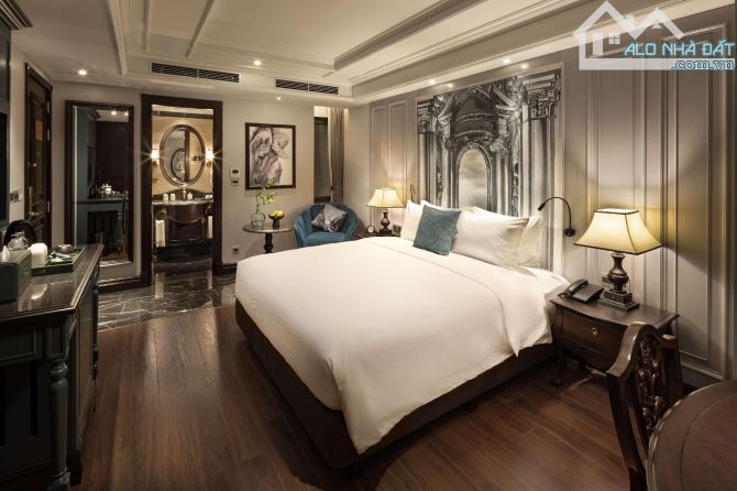 Khách sạn MP Hàng Điếu - 300m ra Hồ Gươm- 180m2x12 tầng - MT 7,3m - 375 tỷ - DT 2,3 tỷ/th