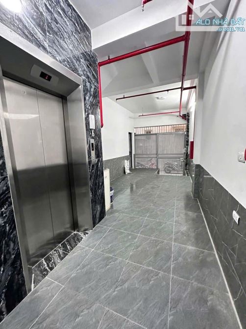 CẦN  BÁN CĂN CCMN NGÕ 68 TK ,2 MẶT NGÕ THÔNG 22PKK ,DT RẤT CAO 24.5 TỶ