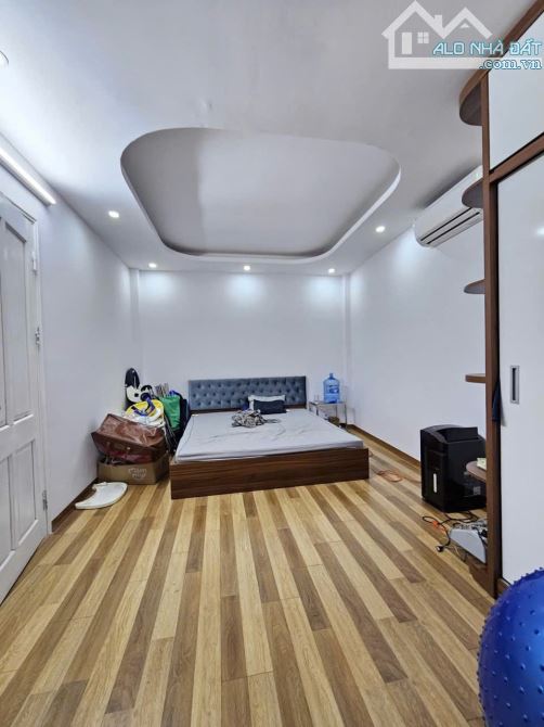 9,1 tỷ 45m2, 5 tầng Nguyễn Đức Cảnh, Hồ Đền Lừ nhà đẹp ở ngay - 2 thoáng - gần phố