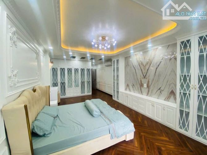 Bán nhà Mặt Phố Yên Lạc, Vĩnh Tuy, Hai Bà Trưng. gần Kim Ngưu, Lạc Trung. 60m2. 7T. 28 Tỷ