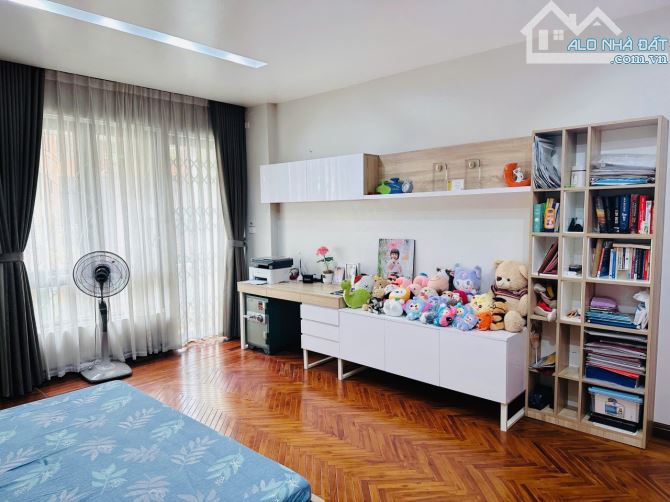 Cho thuê nhà Thái Thịnh – Đống Đa DT 65m x 5 tầng, phân lô, ôtô đỗ giá 27tr/th - 2