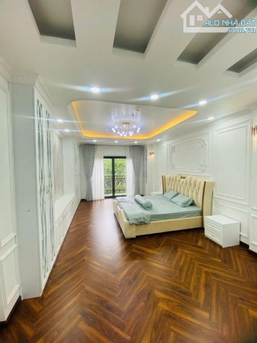 Bán nhà Mặt Phố Yên Lạc, Vĩnh Tuy, Hai Bà Trưng. gần Kim Ngưu, Lạc Trung. 60m2. 7T. 28 Tỷ