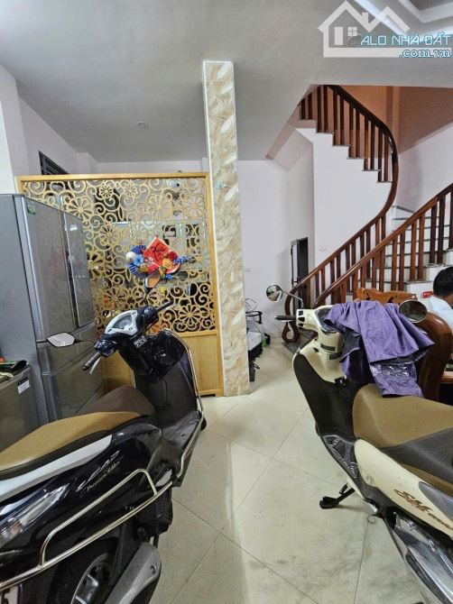 NHÀ MẶT PHỐ LÊ VĂN LINH – TRUNG TÂM HOÀN KIẾM – NHÀ 6 TẦNG ĐẸP – MẶT TIỀN 4.52M – HIẾM NHÀ