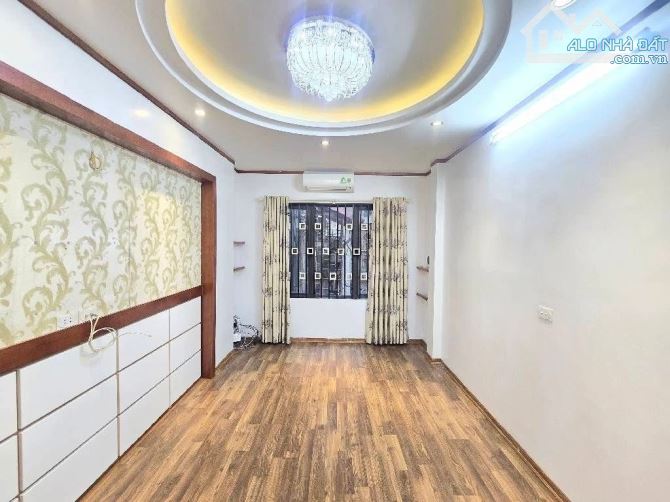 BÁN NHÀ PHỐ TÔN ĐỨC THẮNG – 40M² X 5 TẦNG – GIÁ 7TỶ690