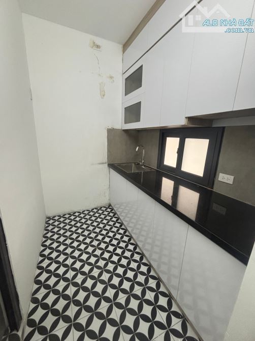 BÁN GẤP TẬP THỂ VIP – TẦNG 2, NHÀ E PHƯƠNG MAI, ĐỐNG ĐA. 80M2 – 3PN. 4,29 TỶ