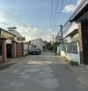 Bán lô đất . Tân Triều . Gần Khu công nghiệp ChangShin.  DT: 8,5 x 24m. Sổ riêng Thổ Cư..