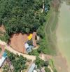 cần bán gấp 1000m vuông vắn cực nhỏ xinh view hồ tuyệt đẹp Lạc Sơn Hòa Bình