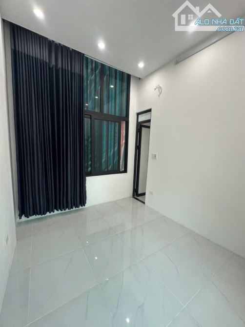 DUY NHẤT 1 CĂN PHỐ VẠN PHÚC - VẠN BẢO - BA ĐÌNH - GIÁ CHỈ 4.9 TỶ - 2 NGỦ - SỔ ĐỎ CẤT KÉT.