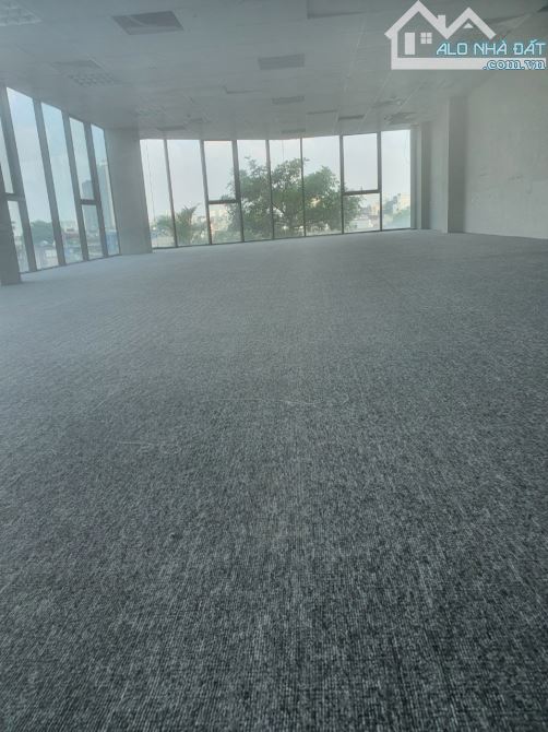 Văn phòng cho thuê tại 212 Nguyễn Trãi, gần Ngã Tư Sở 180 m2 giá 40tr - 2