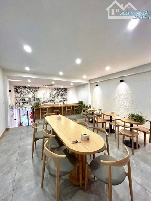 ‼ĐẲNG CẤP 2 MẶT PHỐ Ô CHỢ DỪA-LA THÀNH, VỈA HÈ, KD VIP, MT 5.3M, SẴN DÒNG TIỀN 90TR/THÁNG