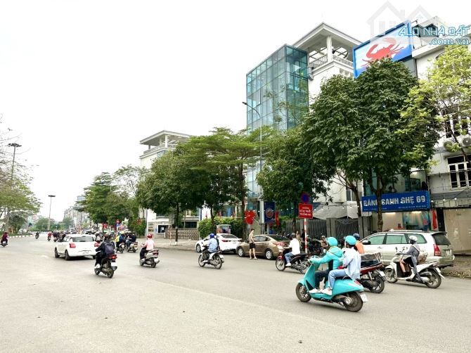 ‼ĐẲNG CẤP 2 MẶT PHỐ Ô CHỢ DỪA-LA THÀNH, VỈA HÈ, KD VIP, MT 5.3M, SẴN DÒNG TIỀN 90TR/THÁNG