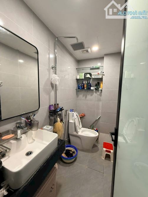 Siêu phẩm cực đẹp Trần Khát Chân, oto đỗ ngõ rộng 5m, full nội thất sổ 60m2. Giá 15.6 tỷ