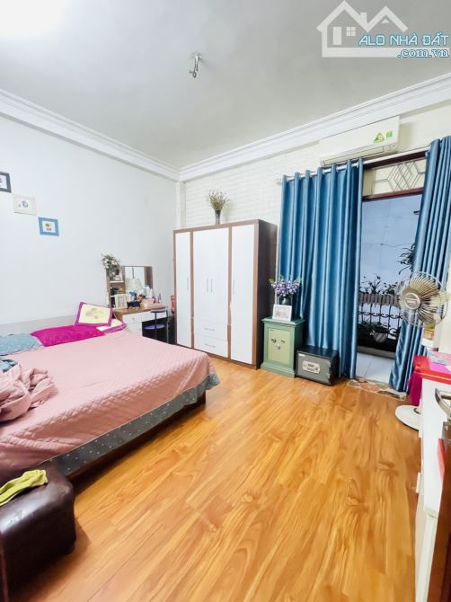 MINH KHAI, 49M² , MẶT TIỀN 4M , LÔ GÓC 3 THOÁNG , GẦN Ô TÔ , GIÁ ĐẦU TƯ , 9,5 TỶ