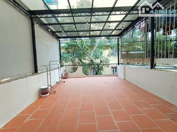 Siêu phẩm cực đẹp Trần Khát Chân, oto đỗ ngõ rộng 5m, full nội thất sổ 60m2. Giá 15.6 tỷ