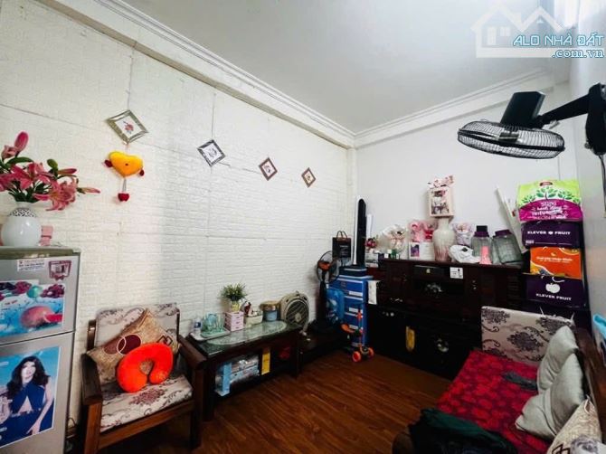 Hiếm, Nhà dân xây ngõ 339 Minh Khai, ngõ thoáng rộng,sổ 48m2 x mtiền 4.3m.full đồ.Giá 8 tỷ